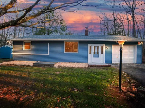 178 Tanglewood Dr, Albrightsville, PA 18210