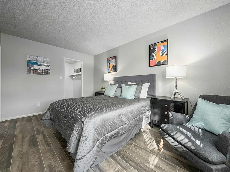 Peoria Grand Apartments — Photo 9
