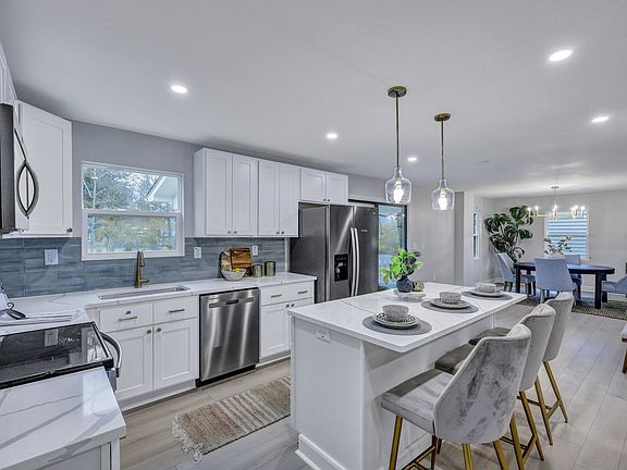 5th image of 828 Longbranch Dr
