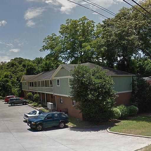 Exterior with parking lot