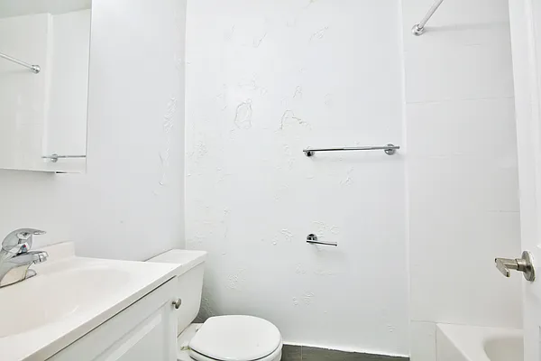 Rented by Platinum Properties | media 23