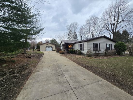 12804 Plank Rd, Waterford, PA 16441