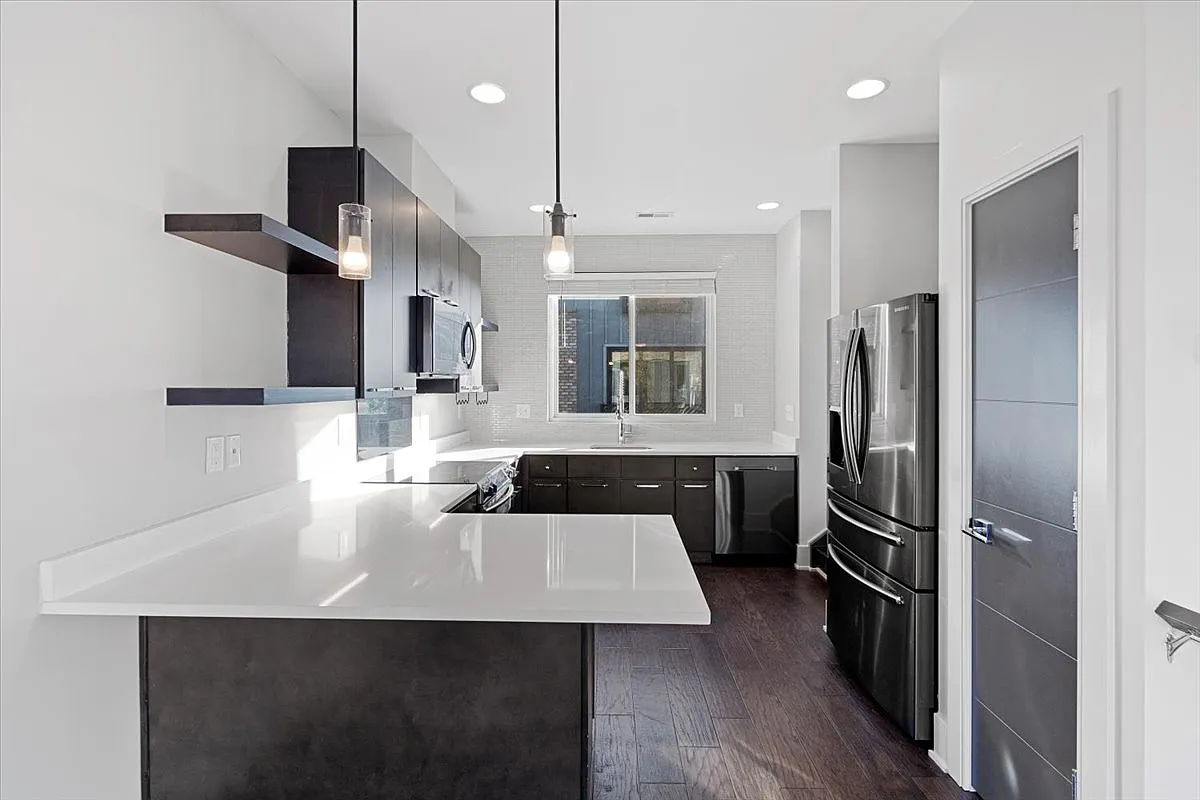 250 Domain Way - 1 — Photo 3