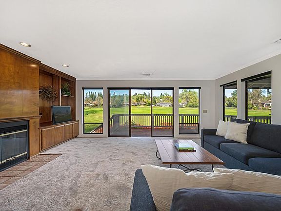 4th image of 6911 Pescado Cir