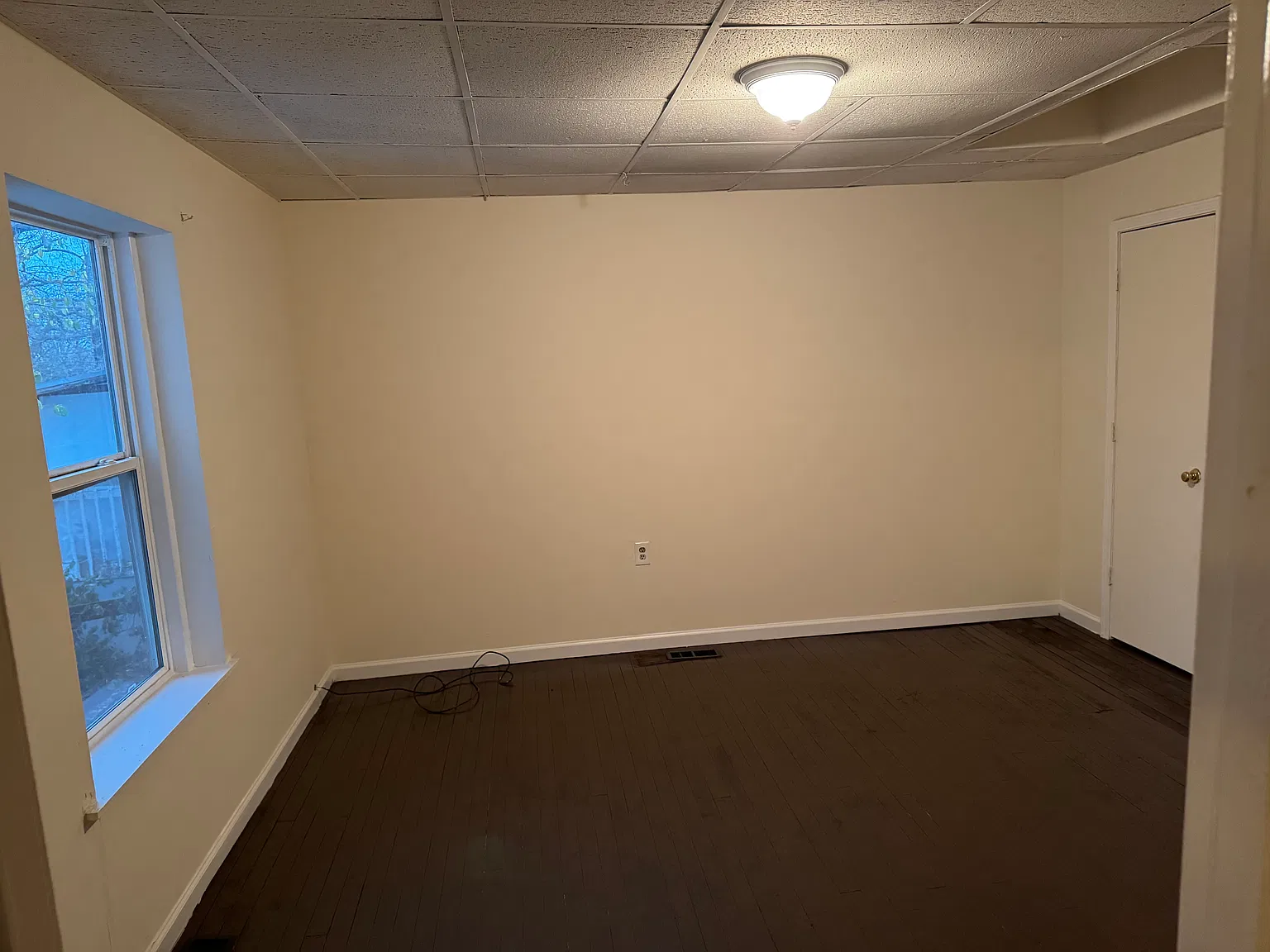 2 bed, 1000 sqft, $1,300 — Photo 4