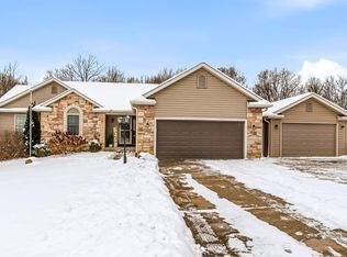 57117 Garnet Ln, Goshen, IN 46528