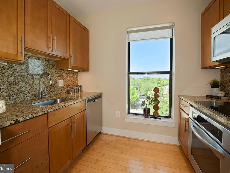 5201 Wisconsin Ave NW #406 — Photo 13