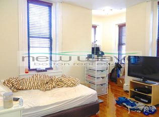 14 Cumberland St STE 2, Boston, MA 02115
