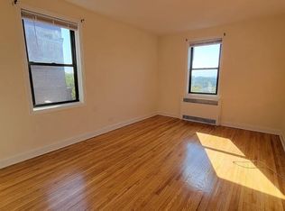 3620 167th St #4E, Flushing, NY 11358