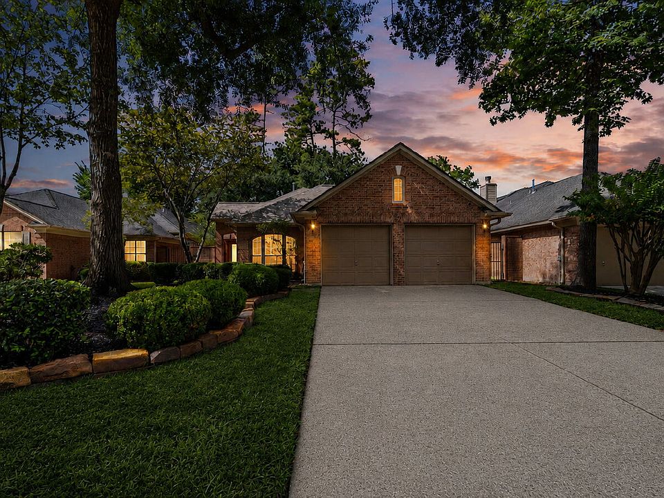 1st image of 58 W Sienna Pl