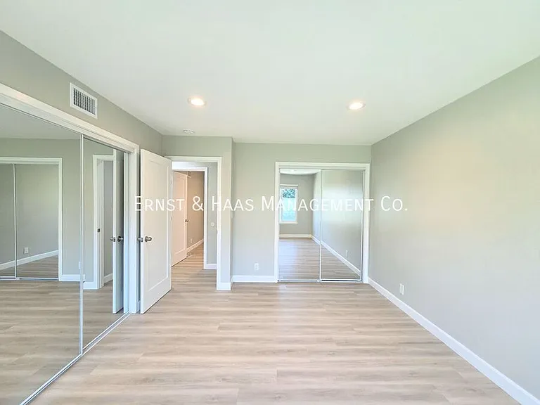 13118 Carolyn St — Photo 23