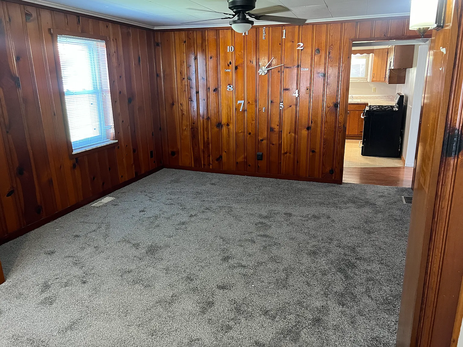 2 bed, 2000 sqft, $1,500 — Photo 3