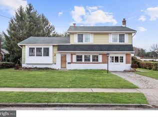 115 Colonial Rd, Edgewater Park, NJ 08010