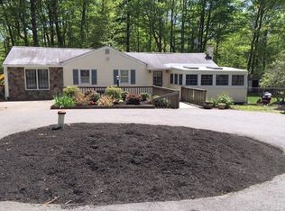 105 Drakestown Rd, Hackettstown, NJ 07840