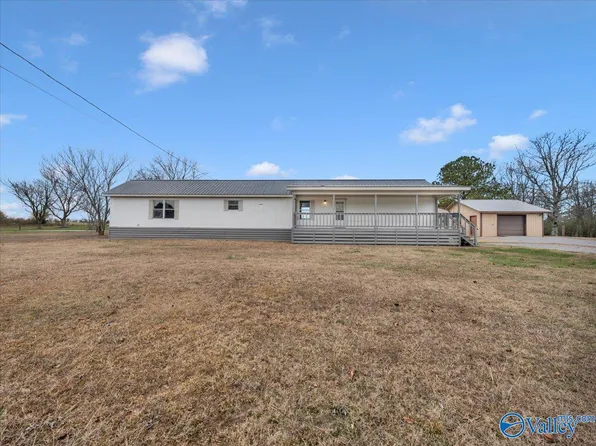 1809 County Road 578, Fyffe, AL 35971