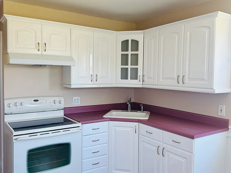 32 Perrault St #32 — Photo 1