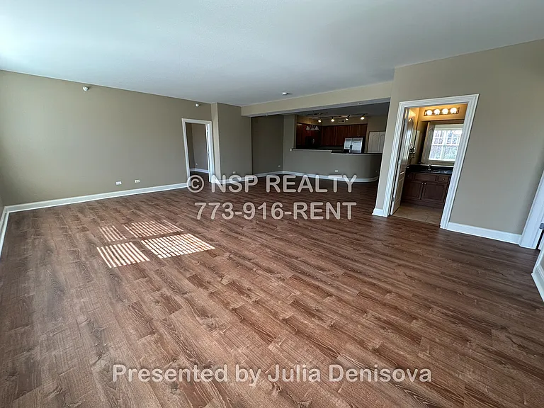 2-20 Itasca Pl #420 — Photo 23