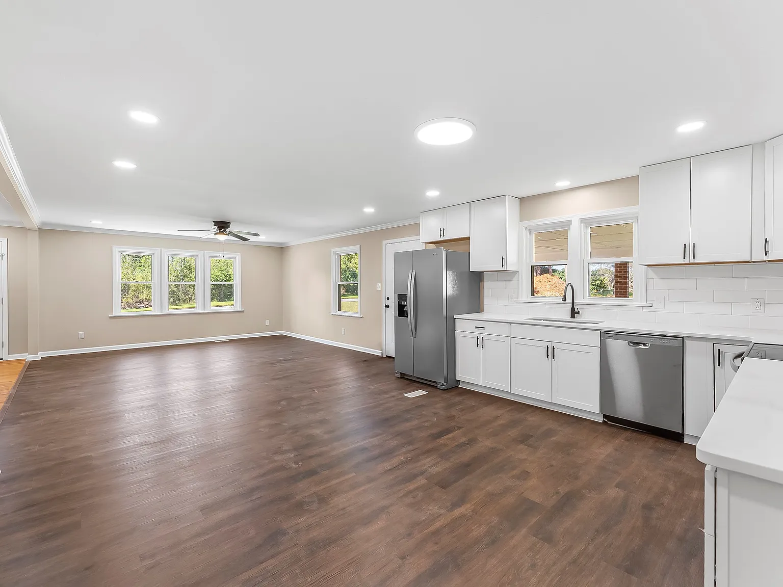 3 bed, 1800 sqft, $2,600 — Photo 3