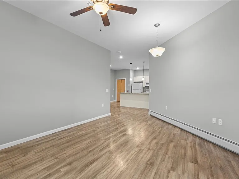 32 Cottonwood Drive — Photo 3