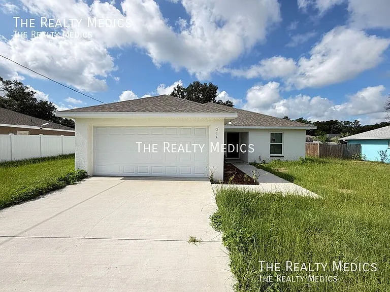 214 Locust Pass Trce — Photo 1
