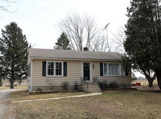 5N779 Meredith Rd, Maple Park, IL 60151