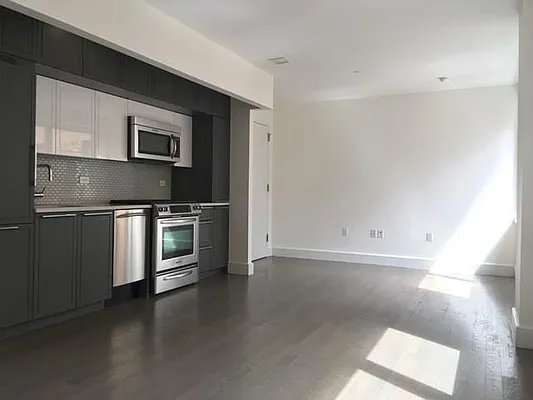 Rented by RELO REDAC INC. | media 10