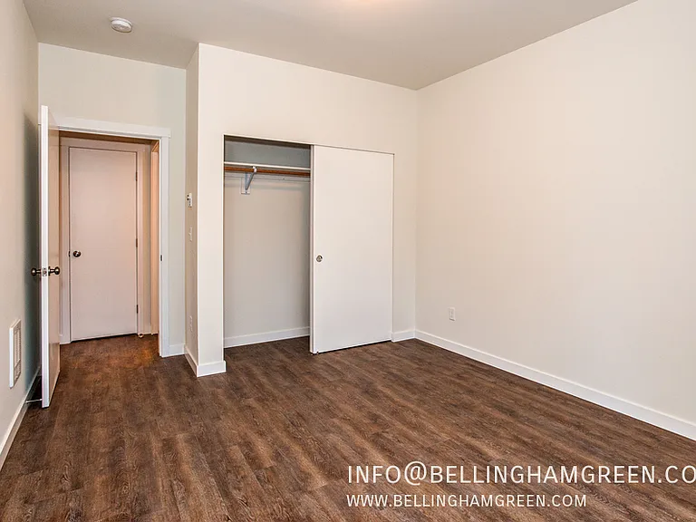 2379 Main St — Photo 14