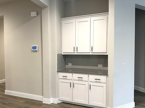 5th image of 1008 Virginia Dr
