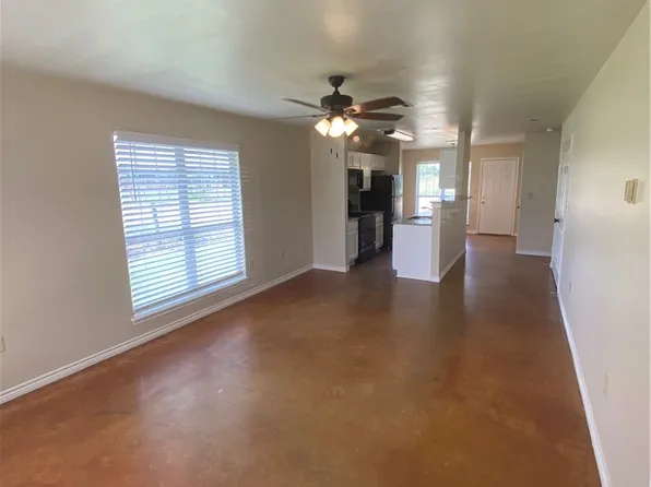 1255 Flying Ace Cir, College Station, TX 77845