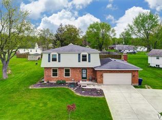 1219 W Shore Dr, Lima, OH 45805