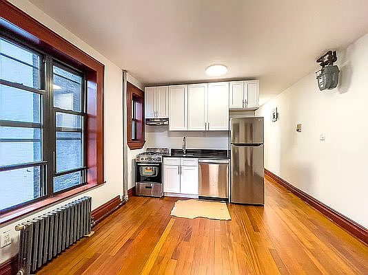1st image of 119 E 96th St APT 17