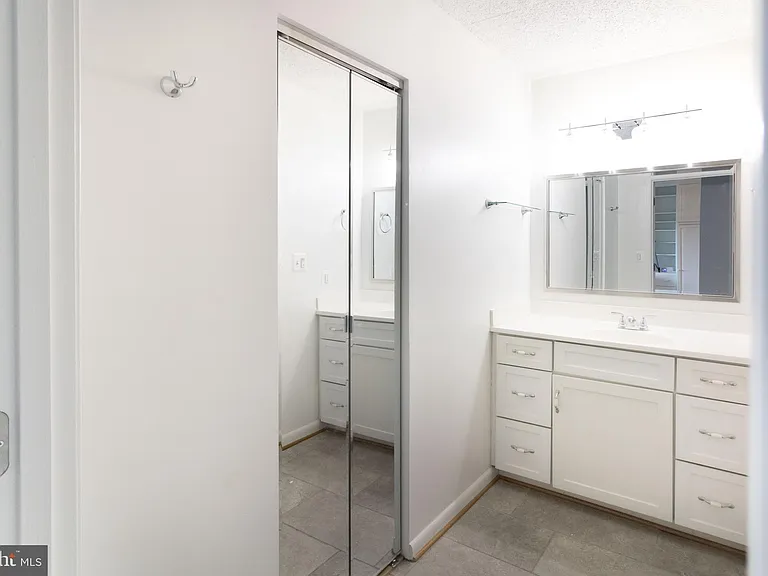 1225 Martha Custis Dr #1103 — Photo 7
