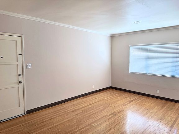 5th image of 5835 Saturn St