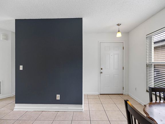 4th image of 887 Vista Palma Way