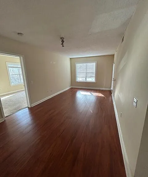 488 Bedford St #308 — Photo 15