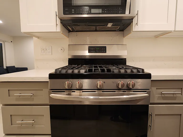 408 Burchett St #6 — Photo 9