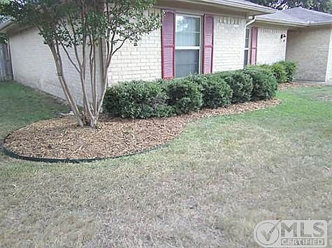 4th image of 325 Wesley Dr
