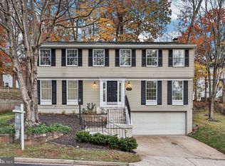 15331 Edgehill Dr, Dumfries, VA 22025