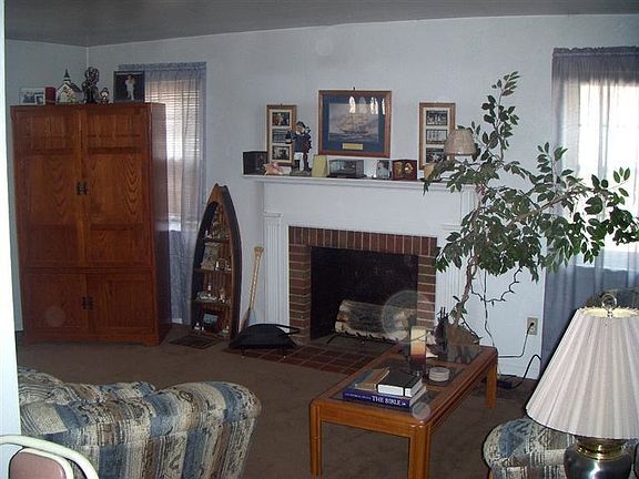 5th image of 40 Wampler Ave
