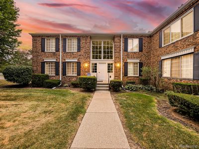 635 E Fox Hills Dr #F, Bloomfield Hills, MI, 48304