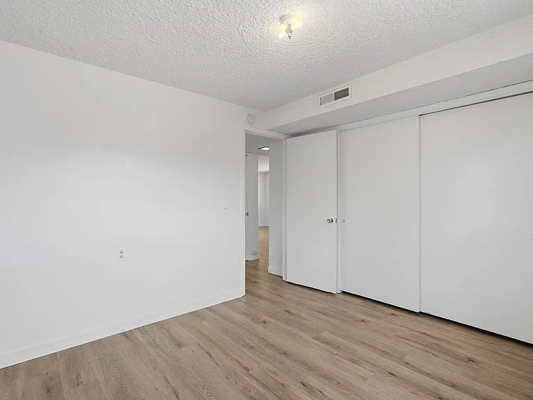 546 S 450 S — Photo 22