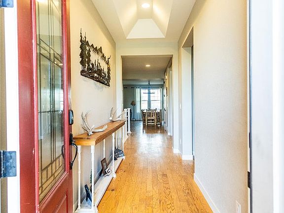 5th image of 15753 Elizabeth Circle W