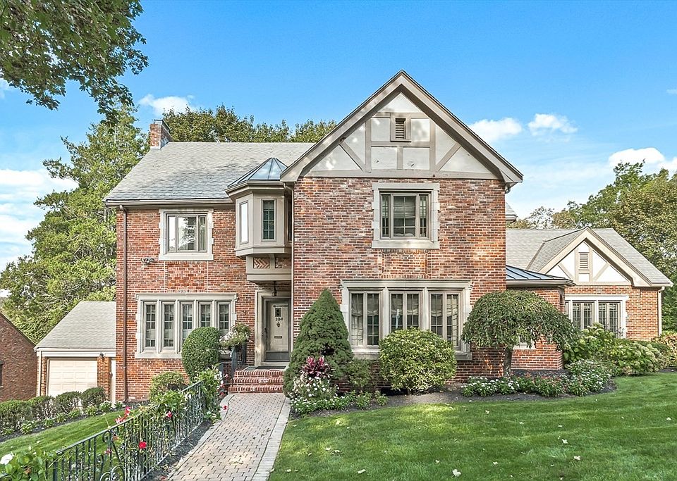1st image of 104 Woodchester Dr