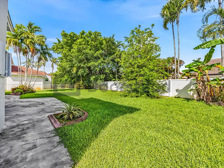 1120 NW 179th Ave — Photo 41