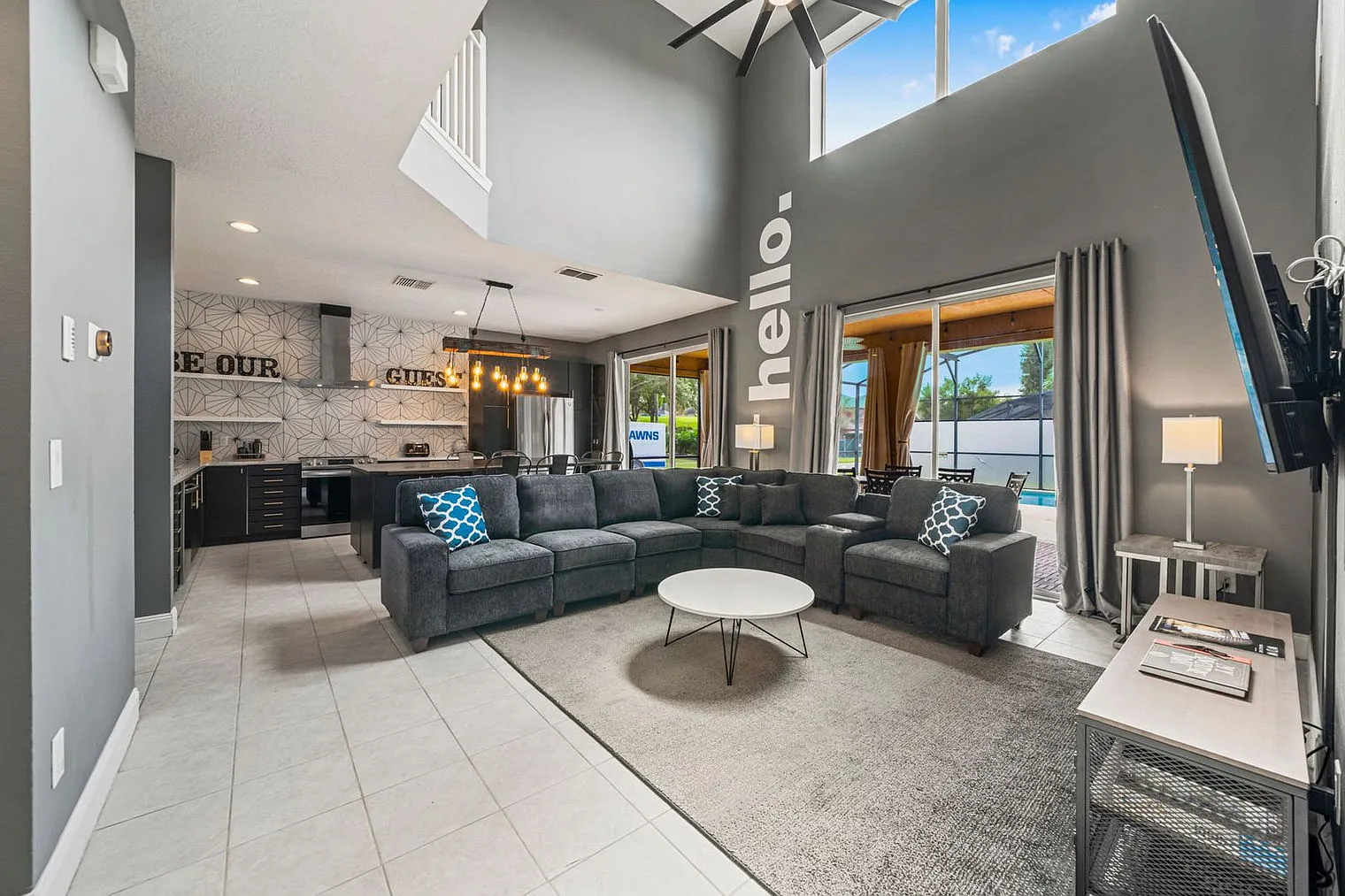 7 bed, 4.0 bath, 2884 sqft, $6,834 — Photo 1