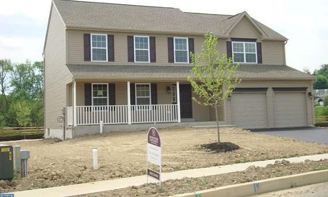 1st image of 714 Belfair Dr