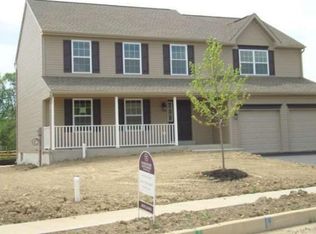 714 Belfair Dr, Leesport, PA 19533