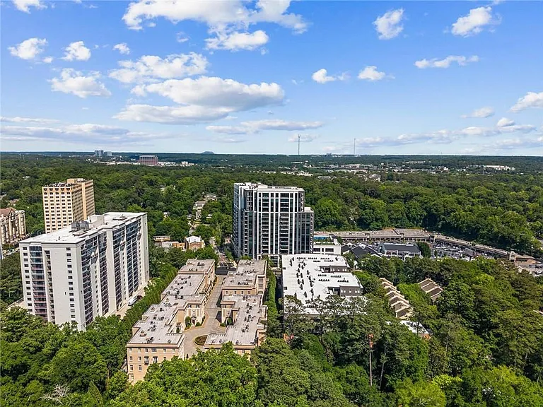 2425 Peachtree Rd NE #503 — Photo 42