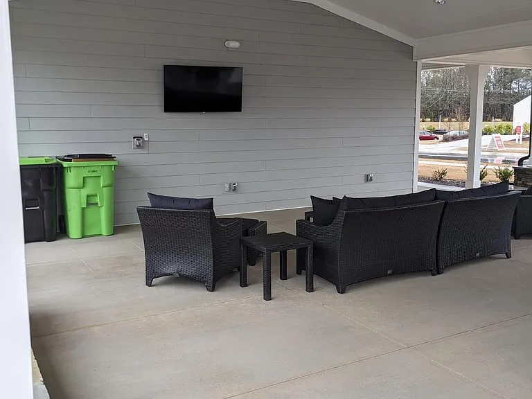 877 McKenzie Park Ter — Photo 34