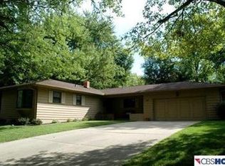 2361 S 87th St, Omaha, NE 68124